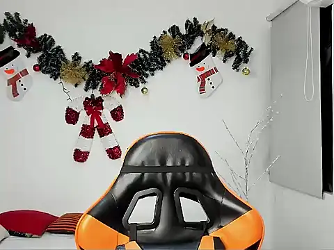 Snapshot of alex_balck chatting on January 10, 11:34 am alex balck online show from January 10, 11:34 am