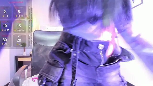 Snapshot of Bell_marinny chatting on December 18, 3:01 am Bell marinny online show from December 18, 3:01 am