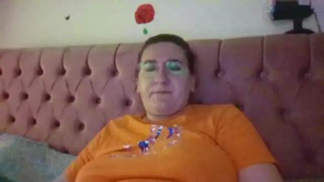 Dana92va online show from May 5, 5:43 pm