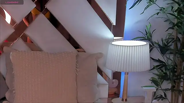 jessicastonne1 online show from February 7, 6:06 am