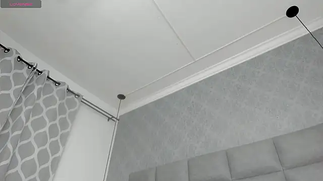 emilyy r online show from February 27, 6:52 pm