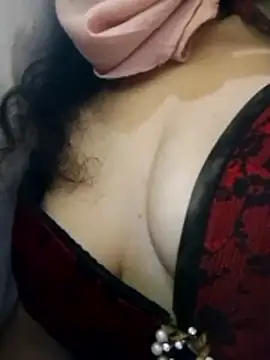 Snapshot of Almas-arabic chatting on February 21, 1:23 pm Almas-arabic online show from February 21, 1:23 pm