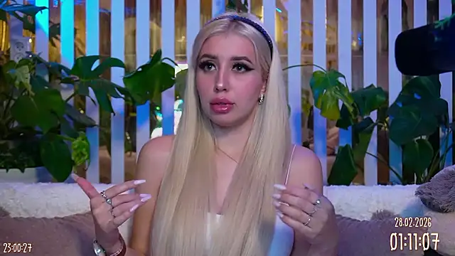 FlowweerGirl online show from February 28, 7:59 pm