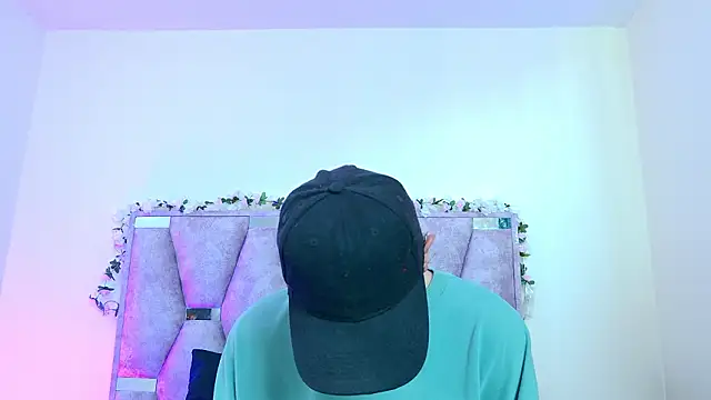 iris and damian online show from March 26, 5:18 pm