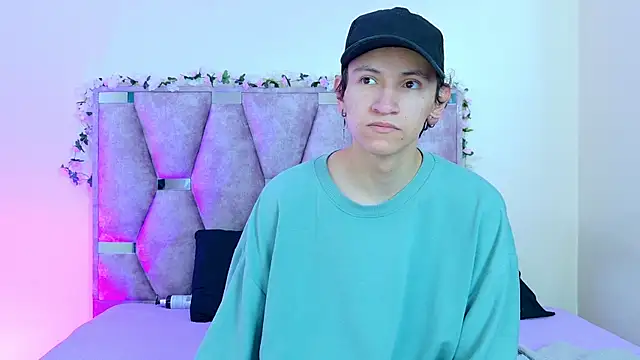 iris and damian online show from April 12, 5:18 pm