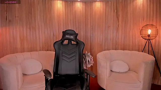 ChloeManson online show from March 6, 8:48 pm