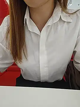 Snapshot of Baby-Linh chatting on July 27, 9:05 am Baby-Linh online show from July 27, 9:05 am