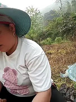 sary-hot2x online show from March 27, 8:59 am