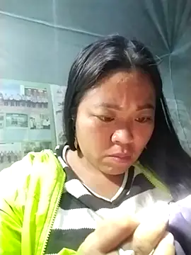 Snapshot of AlilaK2 chatting on February 1, 8:35 am AlilaK2 online show from February 1, 8:35 am