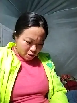 Snapshot of AlilaK2 chatting on February 6, 10:46 pm AlilaK2 online show from February 6, 10:46 pm