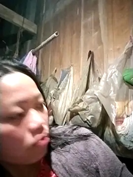 Snapshot of AlilaK2 chatting on February 14, 3:20 pm AlilaK2 online show from February 14, 3:20 pm