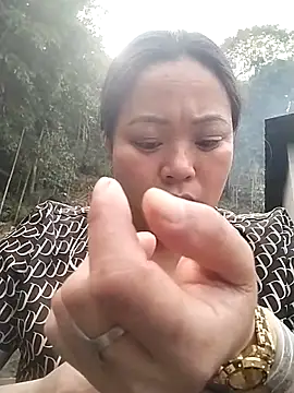 Snapshot of AlilaK2 chatting on February 16, 2:51 am AlilaK2 online show from February 16, 2:51 am