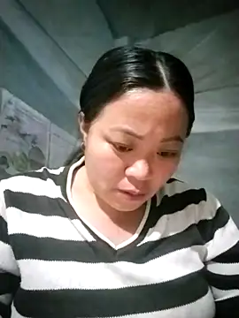 Snapshot of AlilaK2 chatting on February 25, 2:37 pm AlilaK2 online show from February 25, 2:37 pm