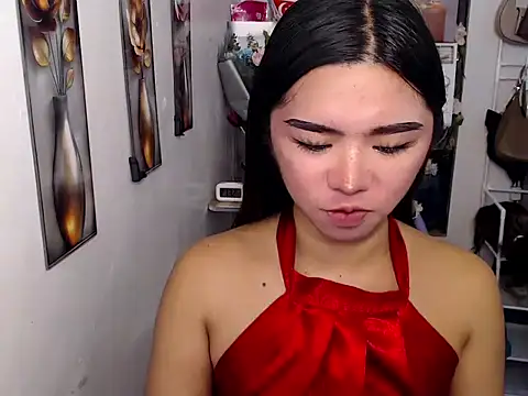 voganmarie online show from July 7, 5:54 am