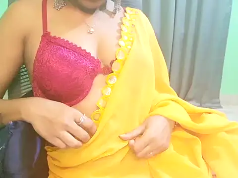 Spit queenC for you online show from August 3, 10:21 am