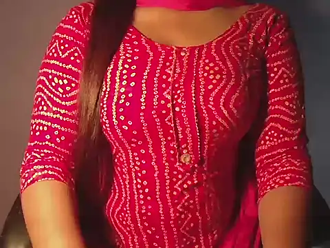 Hotty Suzuka online show from March 7, 5:15 am