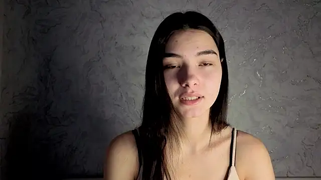 Snapshot of Laura_Sunday chatting on February 19, 7:26 am Laura Sunday online show from February 19, 7:26 am