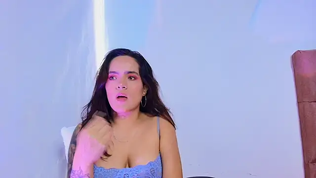 Snapshot of sara_santana__ chatting on February 15, 12:14 pm sara santana online show from February 15, 12:14 pm