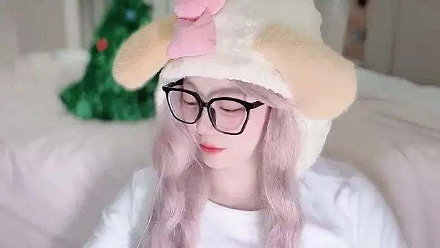 fayebabe online show from December 16, 1:27 pm