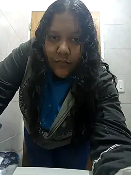 Snapshot of VaneandRossy chatting on March 4, 9:21 pm VaneandRossy online show from March 4, 9:21 pm