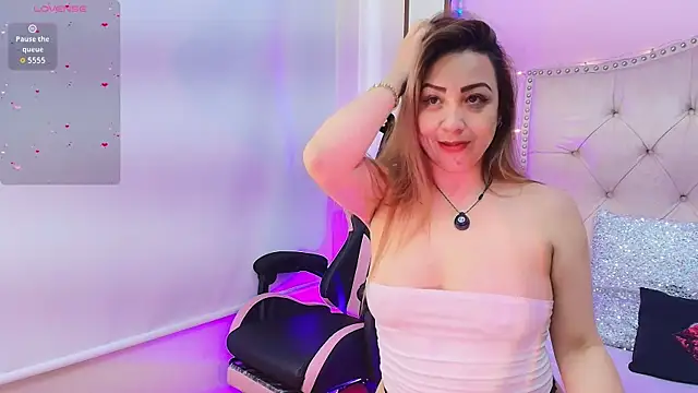 Miss Liu online show from February 5, 1:49 pm