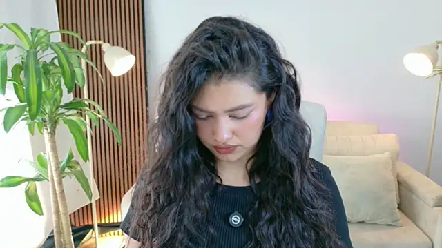 victoria   moon online show from April 13, 2:00 pm