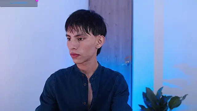 andrew courtzz online show from May 30, 5:43 pm