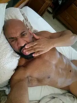 Snapshot of baddblake43 chatting on February 18, 12:12 pm baddblake43 online show from February 18, 12:12 pm