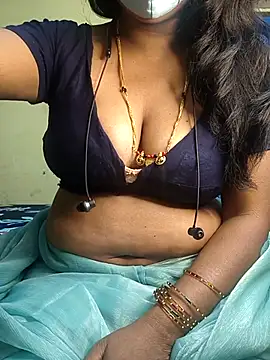 Preeti345 online show from February 12, 3:18 pm