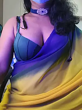Preeti345 online show from July 21, 6:43 pm