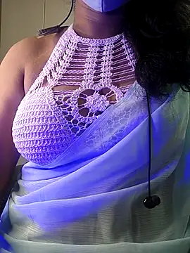 Preeti345 online show from July 27, 7:15 am
