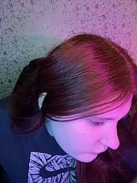 NicollVeys online show from February 20, 1:44 pm