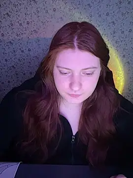 NicollVeys online show from February 22, 3:10 pm