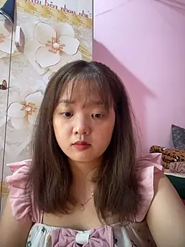 Snapshot of Samsam-006 chatting on April 2, 8:23 am Samsam-006 online show from April 2, 8:23 am