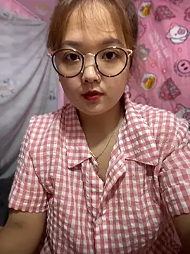Snapshot of Samsam-006 chatting on May 19, 9:37 am Samsam-006 online show from May 19, 9:37 am