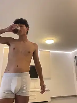 OnlyTyroone online show from April 7, 7:03 pm