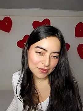 saasha Petit online show from February 18, 10:33 am