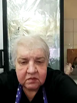 HapinessLovee online show from December 18, 9:04 am