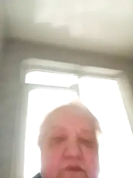 HapinessLovee online show from February 8, 7:45 am