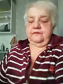Snapshot of HapinessLovee chatting on April 30, 7:58 am HapinessLovee online show from April 30, 7:58 am