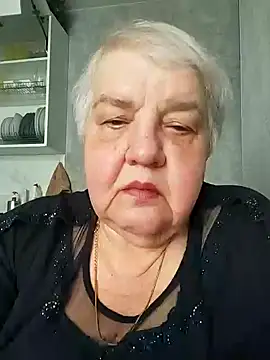 Snapshot of HapinessLovee chatting on May 2, 8:30 am HapinessLovee online show from May 2, 8:30 am