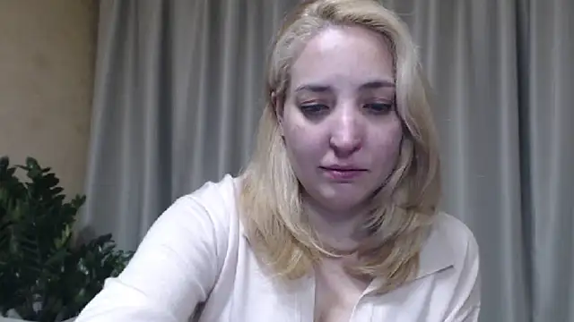 sweetpussy online show from May 15, 6:48 pm