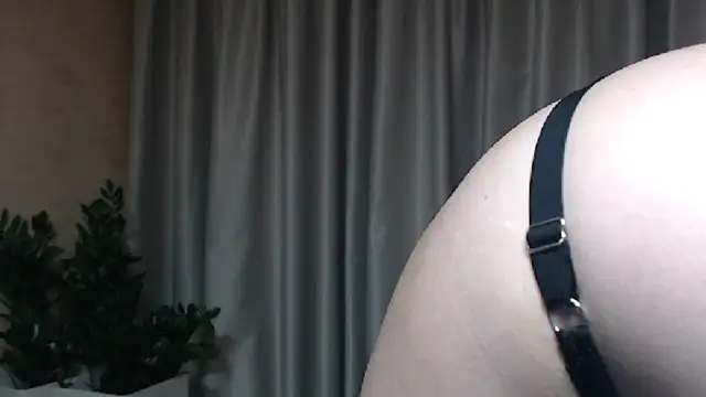 Snapshot of sweetpussy chatting on July 9, 3:05 pm sweetpussy online show from July 9, 3:05 pm