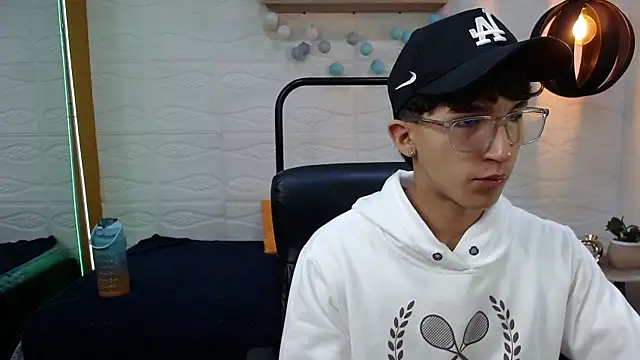 jeremy job online show from January 6, 11:25 am