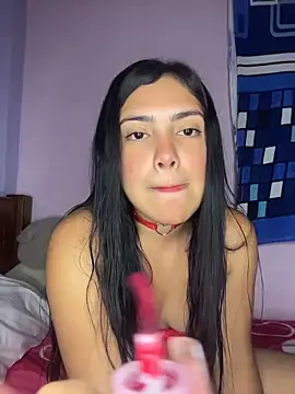 Snapshot of _Laurentt_ chatting on February 18, 3:24 am Laurentt online show from February 18, 3:24 am