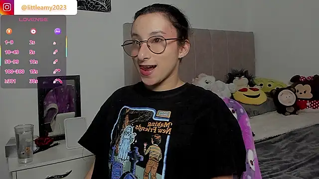 Snapshot of little__ammy chatting on February 18, 11:11 pm little ammy online show from February 18, 11:11 pm