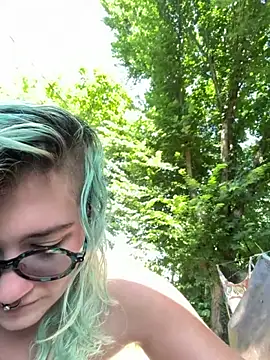 Snapshot of rosiebuddy chatting on June 20, 3:15 pm rosiebuddy online show from June 20, 3:15 pm
