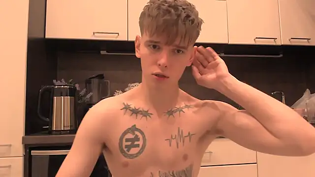 Fredd Xanders online show from December 5, 3:26 am