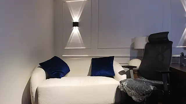 Snapshot of scarlettvg chatting on January 9, 3:31 am scarlettvg online show from January 9, 3:31 am