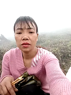 Snapshot of anna-can chatting on February 5, 4:17 am anna-can online show from February 5, 4:17 am